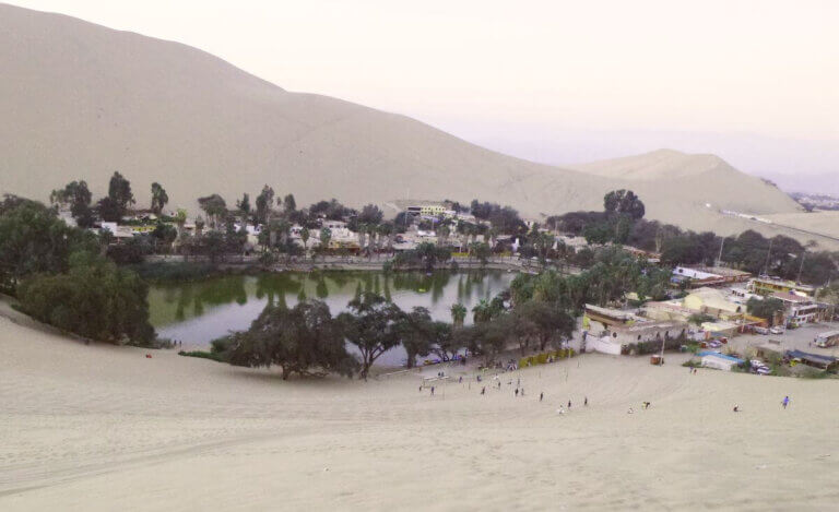 Los Mejores Hostales en Huacachina